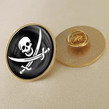 Брошь с пиратским флагом 